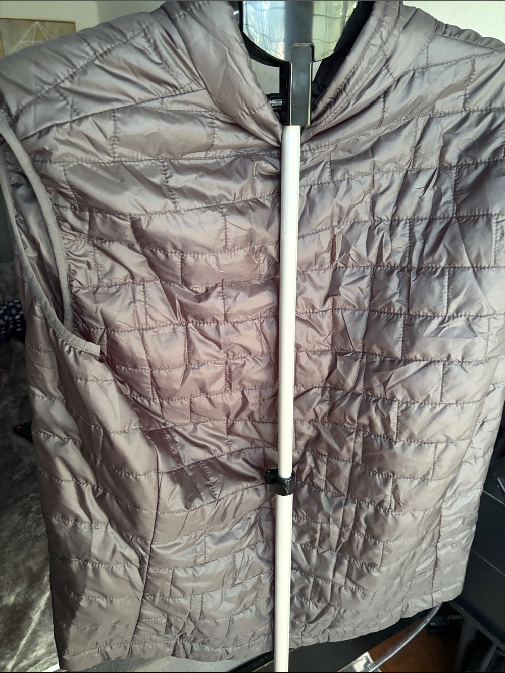 Patagonia Men's Quilted Vest in Taupe - Picture 3 of 5
